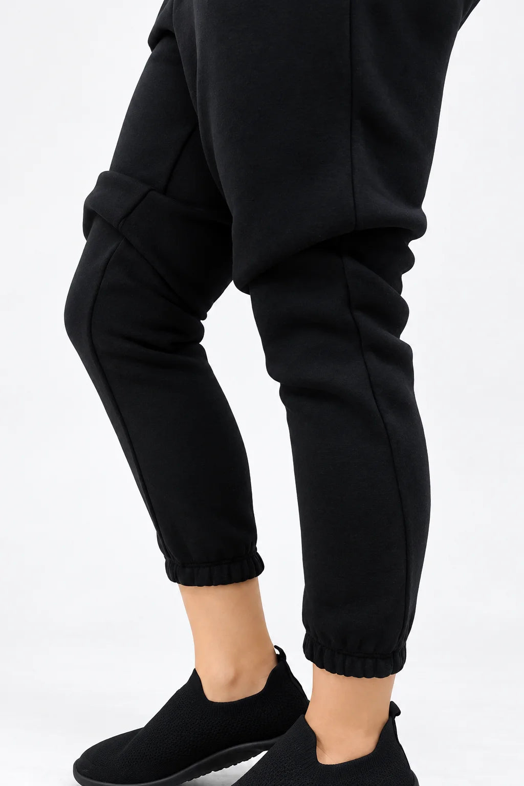 Black Pullover Hoodie & Jogger Pants for Women